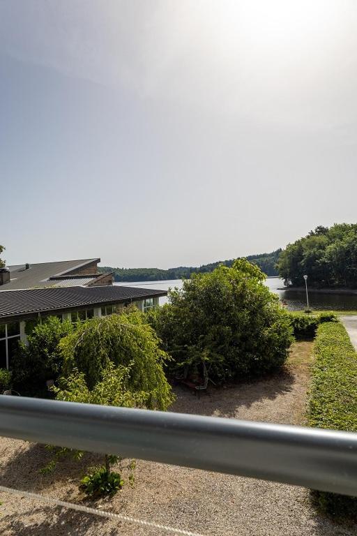 Logis Hotel Du Lac Neuvic  Eksteriør billede
