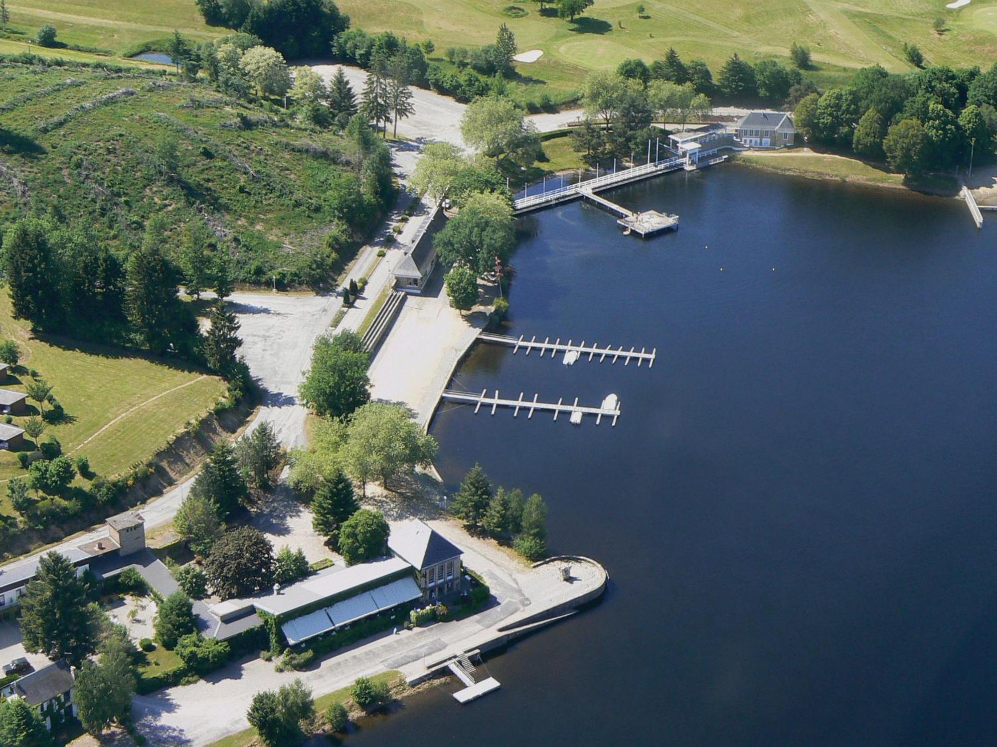 Logis Hotel Du Lac Neuvic  Eksteriør billede