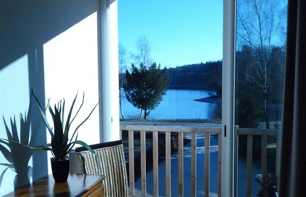 Logis Hotel Du Lac Neuvic  Eksteriør billede