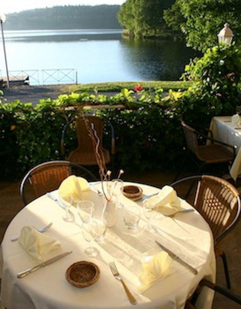 Logis Hotel Du Lac Neuvic  Eksteriør billede